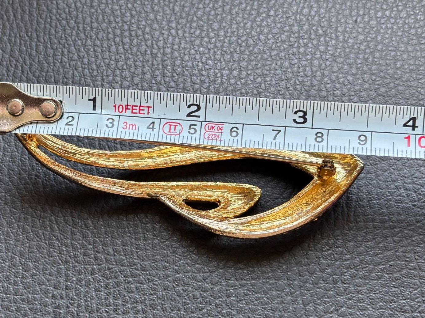 Spille & Fermagli: Broche doré style abstrait vintage état d'usage – Usato da Peseux venduto da CharmeCommerce 5