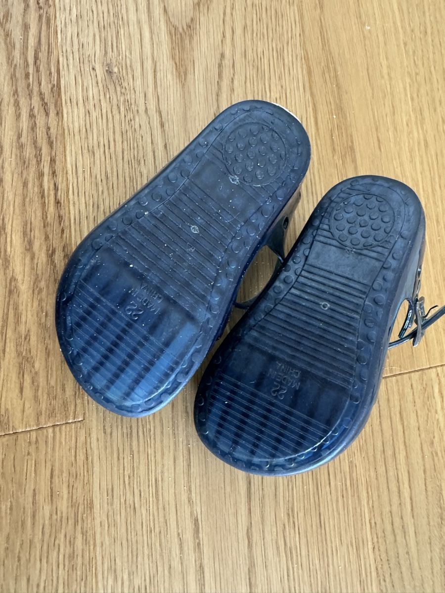Hugo Boss Chaussures garçon: Hugo Boss Sandalen Gr. 22 – D'occasion à Genthod par Tidus04 3