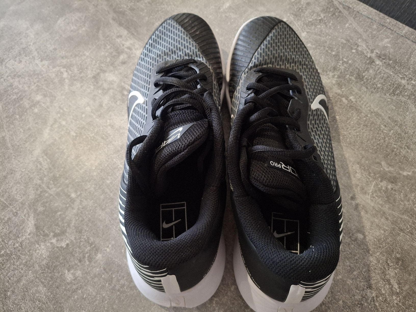 Nike Scarpe da uomo: Chaussures pour hommes "Nike" – Usato da Morges venduto da ProfesseurJones 1