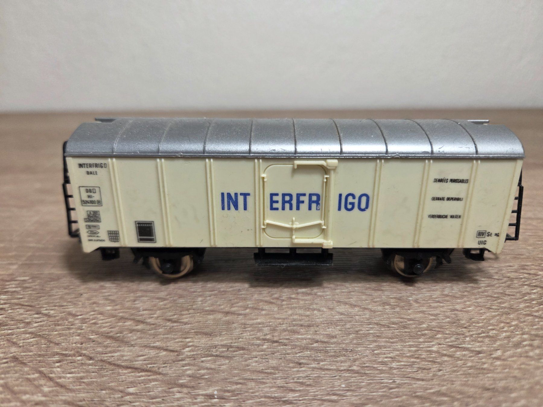 Lima Modellini di ferrovie: Lima Güterwagen Interfrigo H0 (25) – Usato da St-Aubin-Sauges venduto da Lo_Go 1