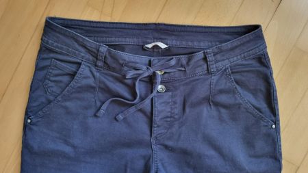 Dunkelblaue Hose von Esprit, Gr. 38/40, selten getragen