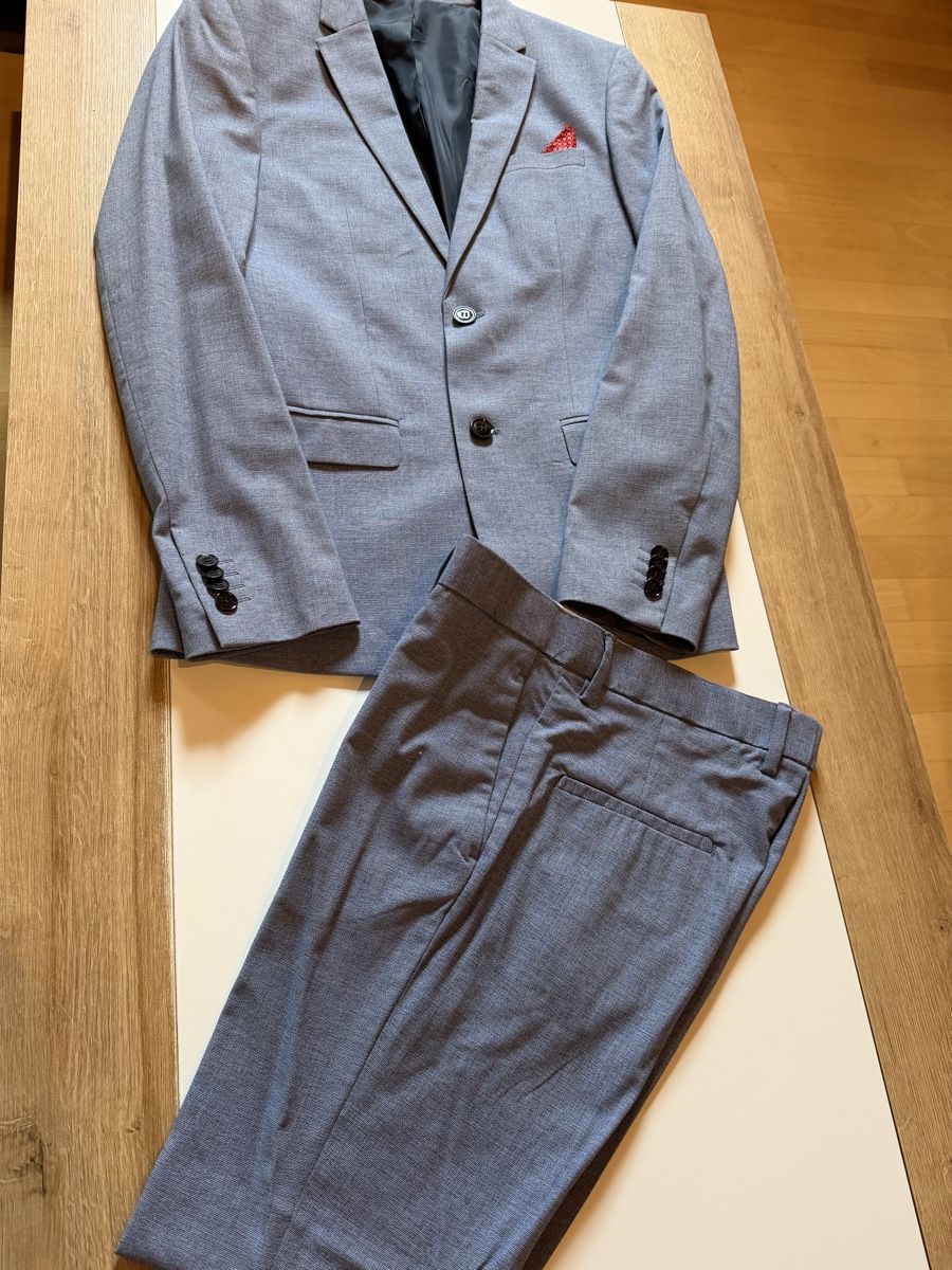 H&M Completi: Anzug H&M, Grösse S-44 – Usato da Wangen an der Aare venduto da Gabriele1985 1