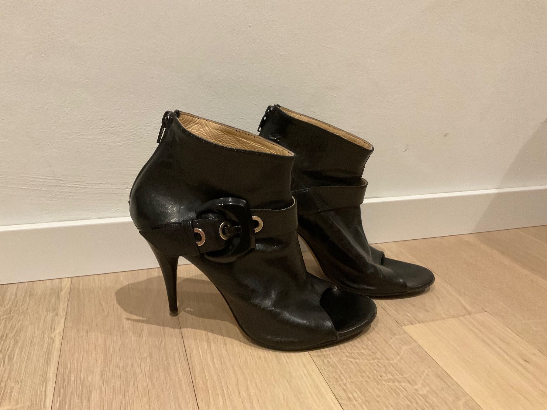 Scarpe da donna: Leder Stiefellete sehr super Gr 38 – Usato da Bellikon venduto da MellonCollieMitTwint 5