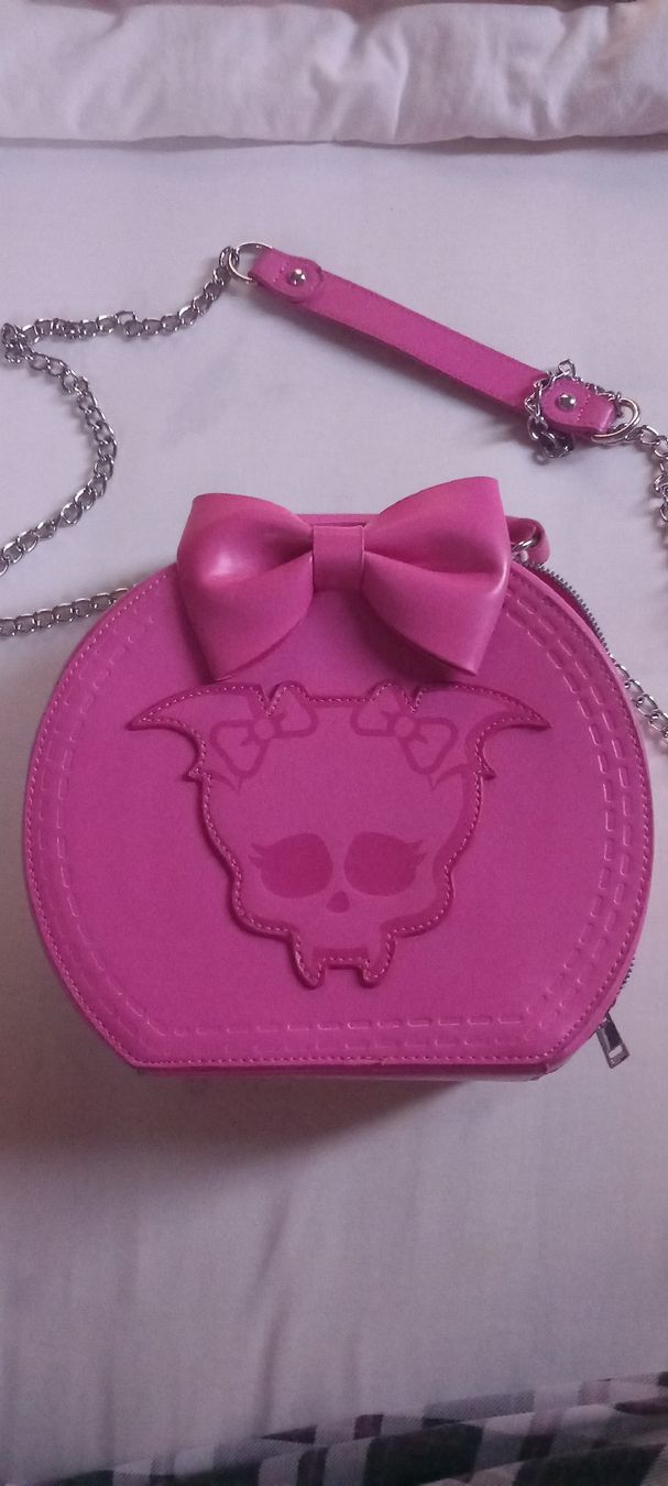 Taschen für Damen: Monster High Draculaura Bag Hot Topic Rare – Gebraucht aus Bex von aud_cy2l