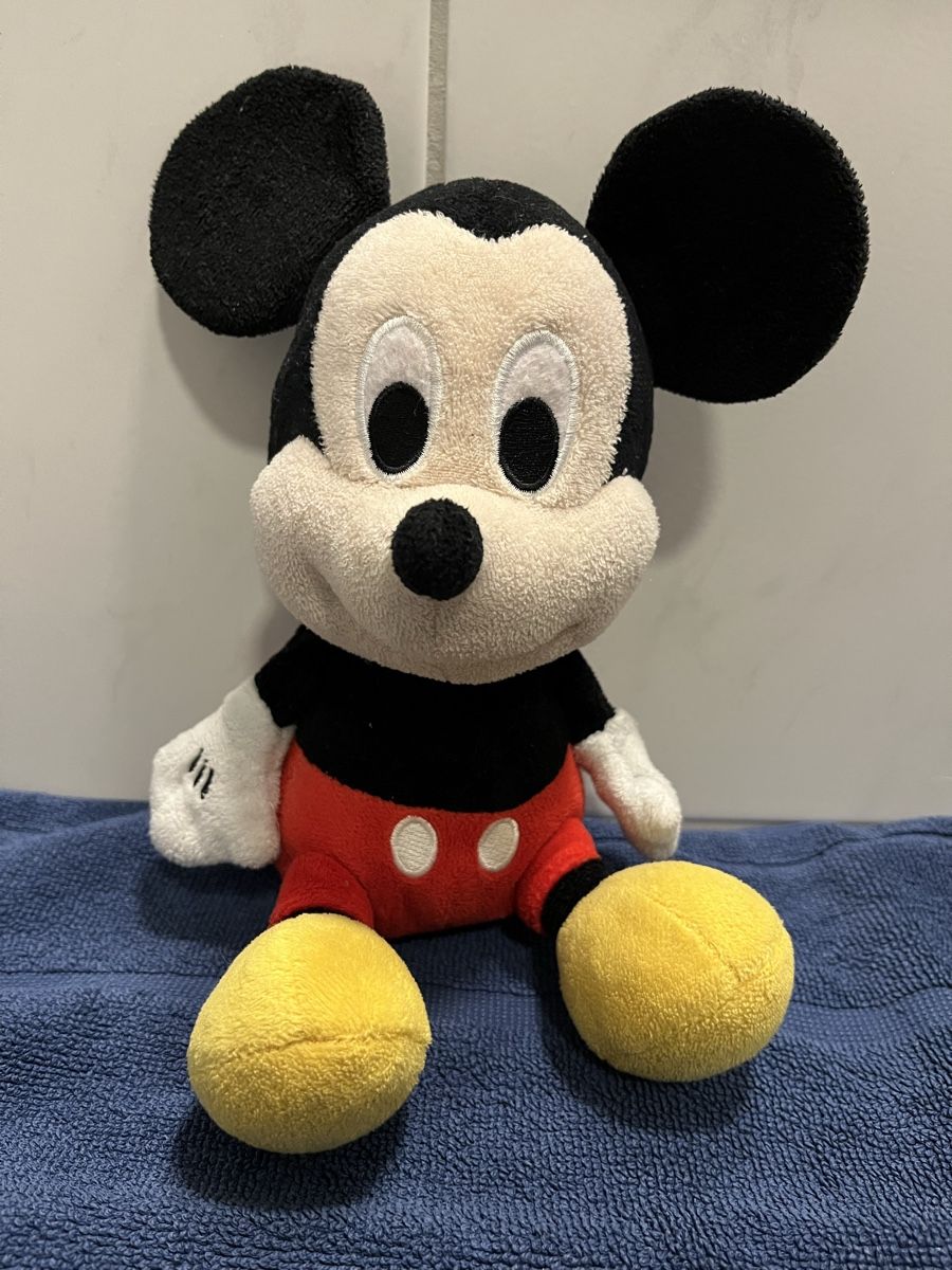 Disney Jouets: Süsses Mickey Mouse Plüschtier, Kuscheltier – D'occasion à Kirchberg BE par qualle01
