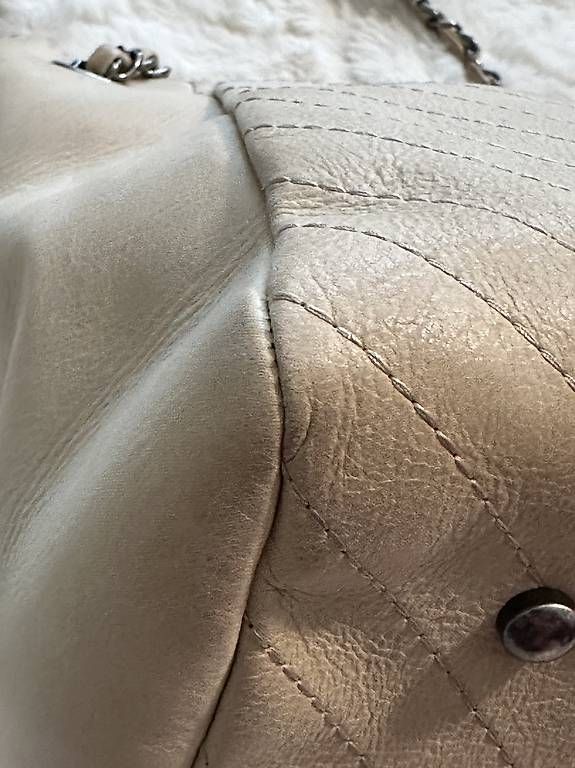 Taschen für Damen: Chanel V Stitch – Gebraucht aus Boningen von charming_ 4