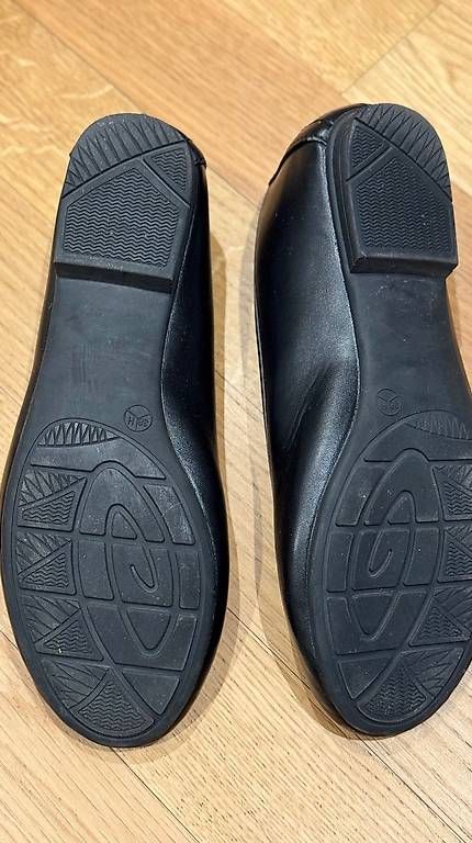 Chaussures femmes: Schwarze Jana Damenschuhe Grösse 38 – D'occasion à Matten b. Interl par atc_p2hb 1