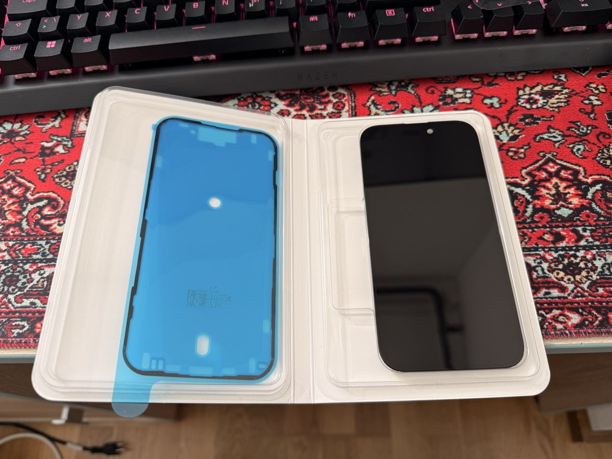Apple Telefoni cellulari / Smartphones: iPhone 15 (Pulled) Display – Nuovo (secondo la descrizione) da Penthalaz venduto da GoodDeal57 1