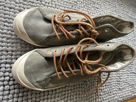 Peak Performance Sneakers  Gr38 Olive, fast neu