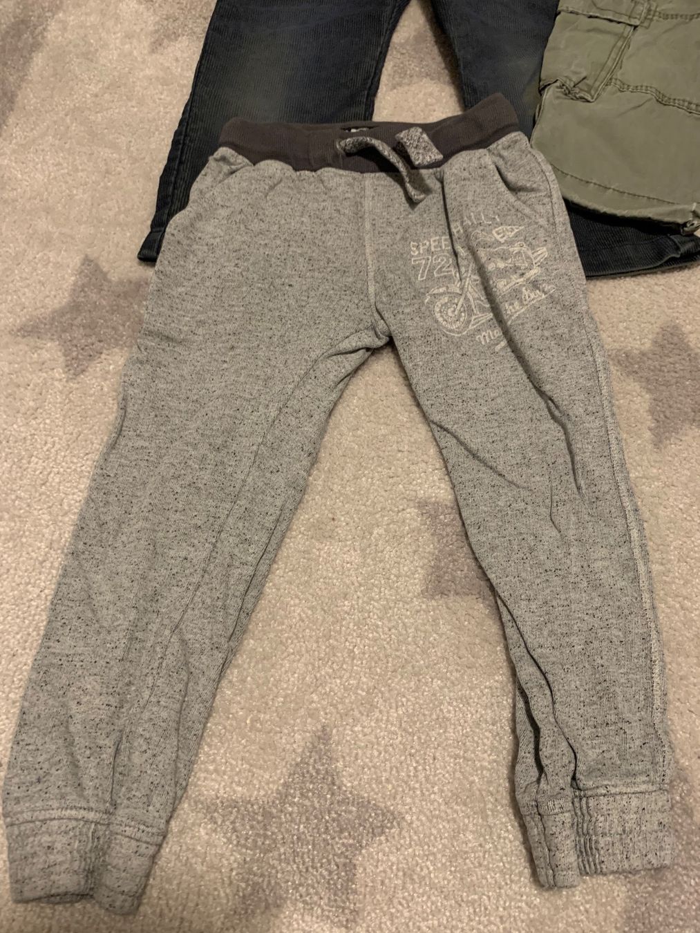 Pantaloni: 4 Hosen Gr.92/98 – Usato da Kreuzlingen venduto da jamie45 1