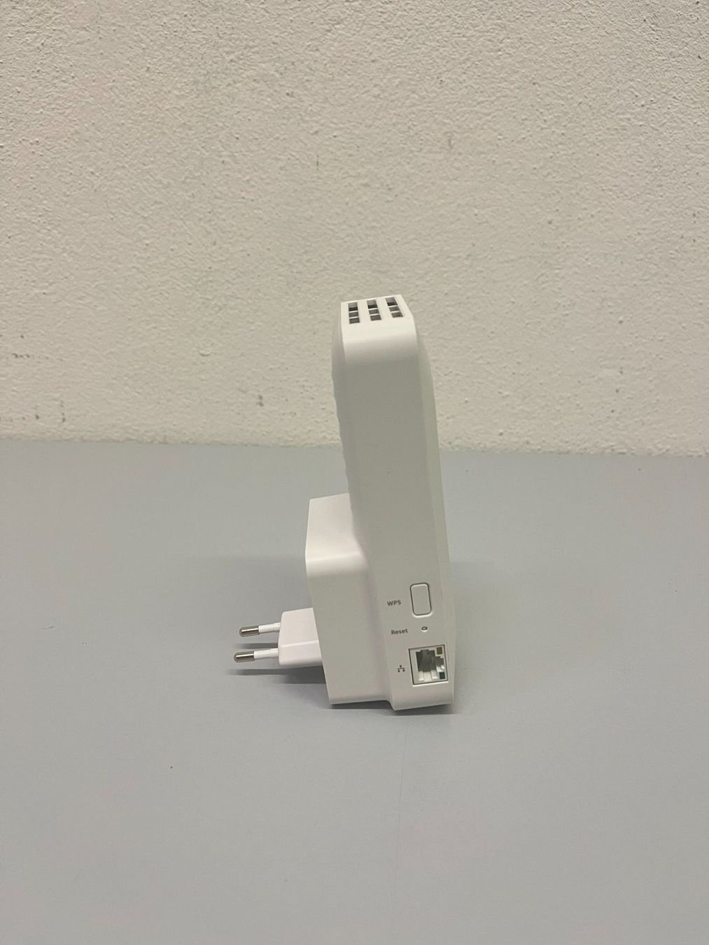 Netgear WiFi: Netgear AX1800 Mesh Extender EAX15 – Usato da Hochdorf venduto da av-electronics 4