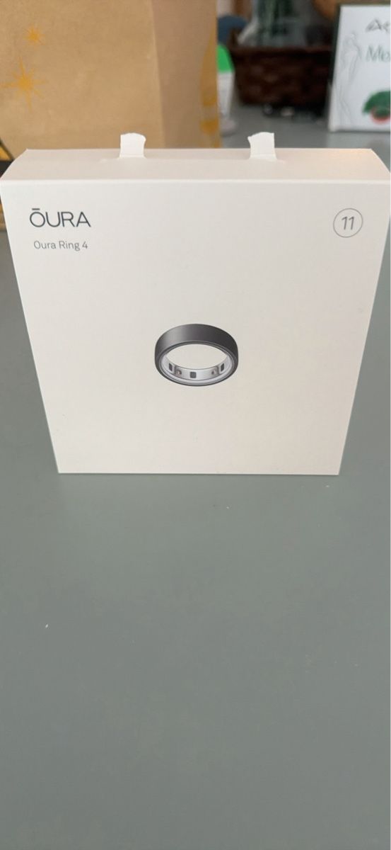 Oura Ringe: Oura Ring 4 size 11 Stealth/Noir Mat – Neu und originalverpackt aus Gland von Maarouf