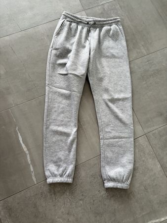 graue Trainer, Hose, Grösse M