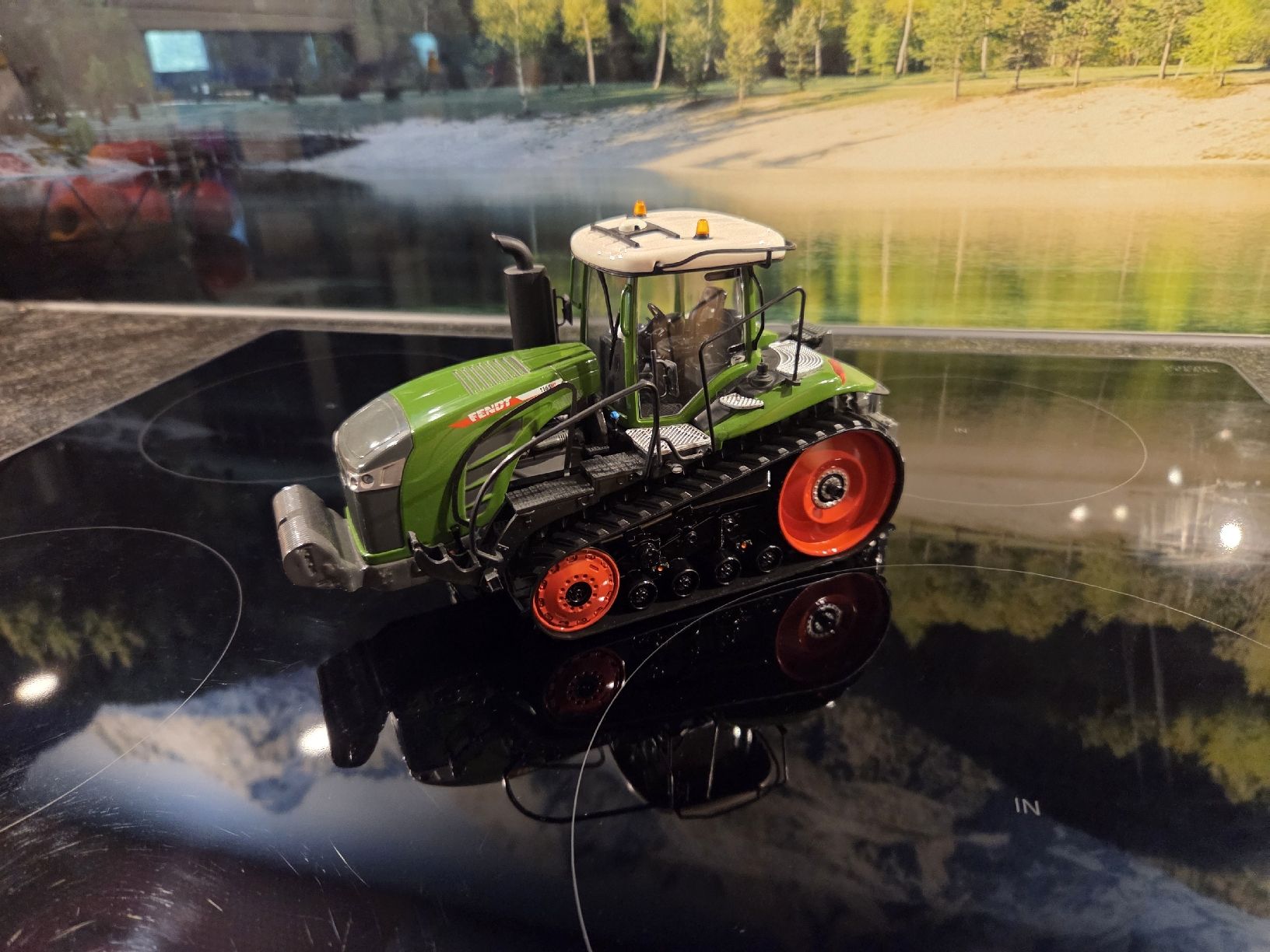 Modellbausätze & Standmodelle: Fendt Raupen tracktor 1165MT 1:32 – Neu (gemäss Beschreibung) aus Schlossrued von Fendt222 1