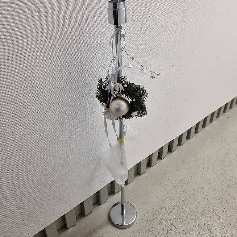 Portacandele: Kerzenständer 90cm hoch – Usato da Gwatt (Thun) venduto da Bennae