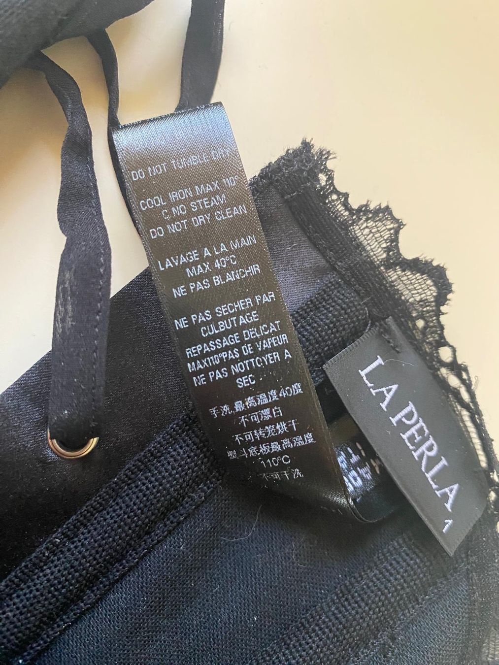 Top: Luxuriöses Corsage von La Perla Size1 – Nuovo e nell'imballaggio originale da Brione s. Minusio venduto da batwoman3 5