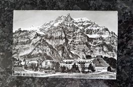 Alte Ansichtskarte Glarus Kantonspital mit Glärnisch