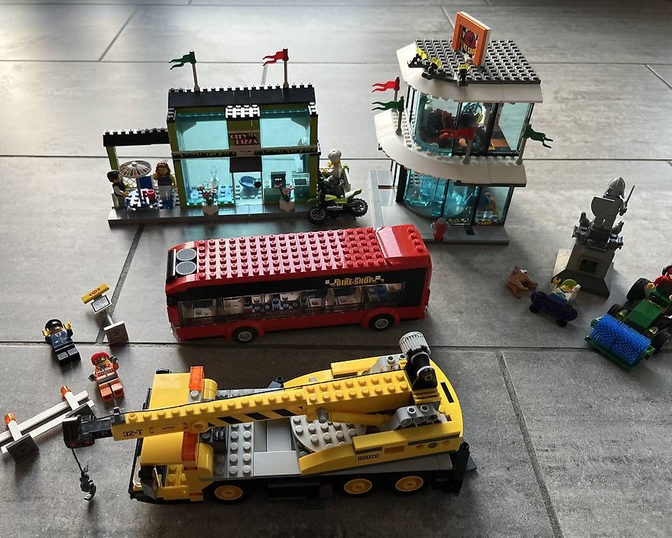 Kit di costruzioni: Lego City 60026 Stadtzentrum – Usato da Trimmis venduto da pamamiga 3