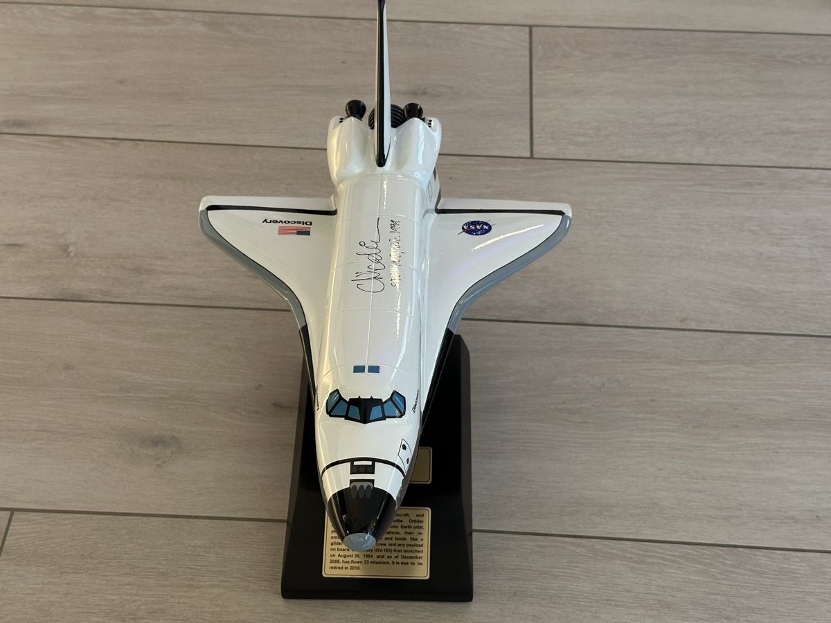 Kit di modellismo & Modellini statici: Navette spatiale Discovery + autographe de Nicollier NASA – Nuovo e nell'imballaggio originale da Promasens venduto da Toblerone83 3