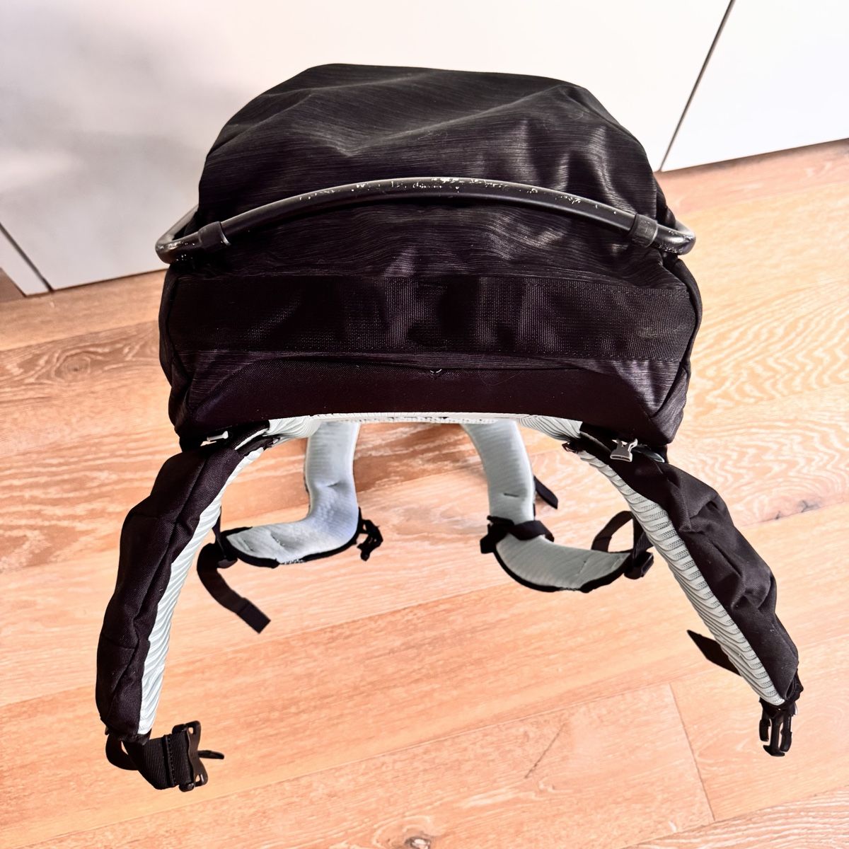 Bauch- & Rückentragen: Thule Sapling Rückentrage + Sling Pack – Neu (gemäss Beschreibung) aus Zürich von Mi_R 4