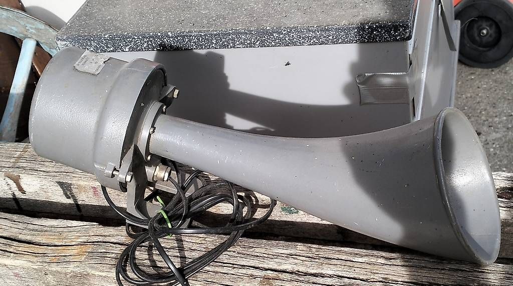 Sistemi d'allarme: Corne de téléphone 220V ou sonnette. – Usato da Cheyres venduto da Capitain 2
