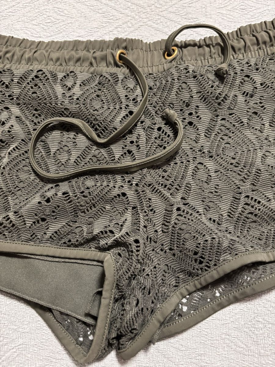 Pantaloni: Kurze Hose grün  – Usato da Kesswil venduto da Branca-01