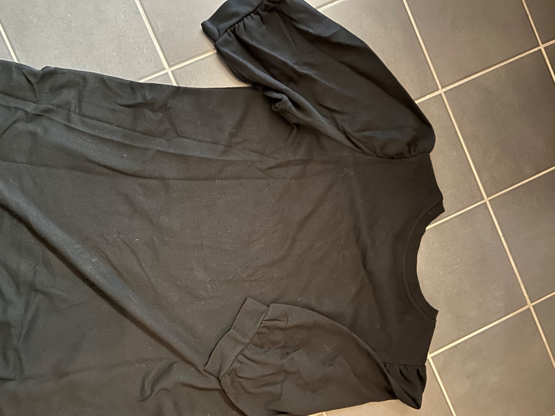 Vestiti: Robe mi saison noire / T. L – Usato da Daillens venduto da guisepa 1