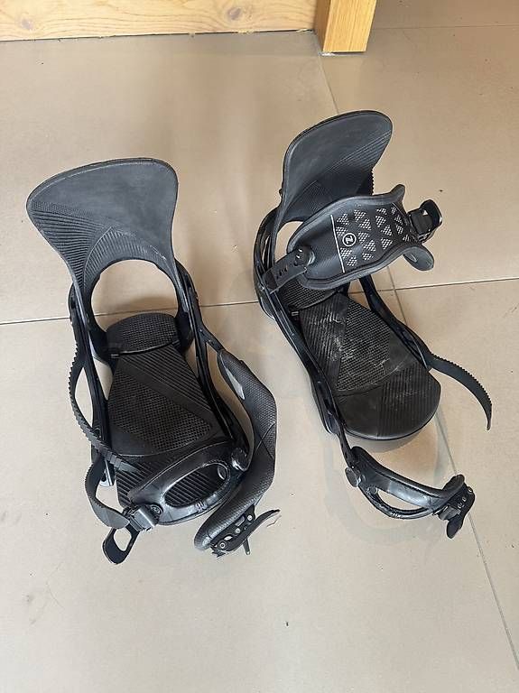 Nidecker Bindungen: Paire de fixes Snownoard Carbon - taille M – Gebraucht aus Genève von Alexandredoriel