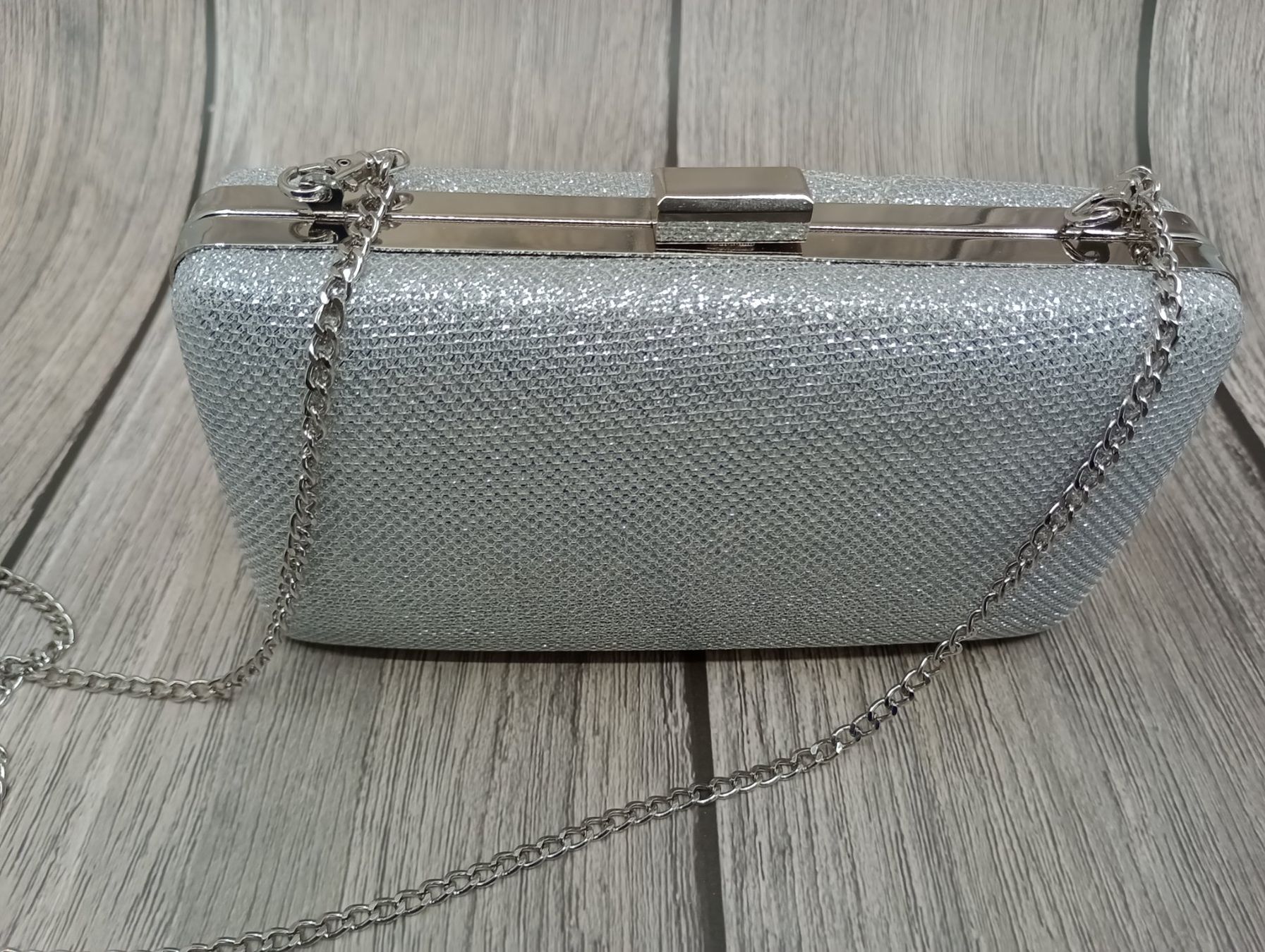 Taschen für Damen: Clutch Handtasche, Kette entfernbar – Gebraucht aus Gisikon von Tanja1983 4