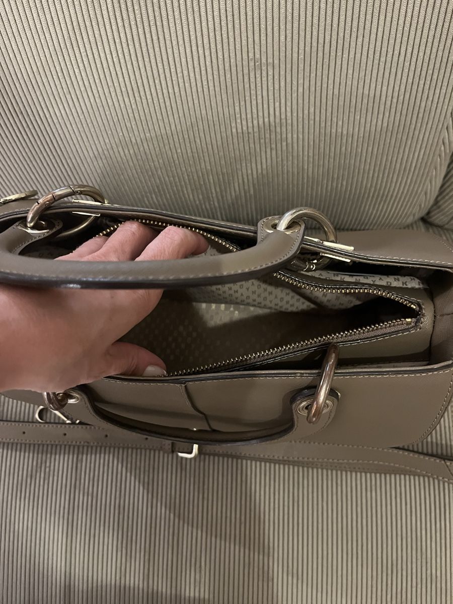 DKNY Borse da donna: DKNY Handbag – Nuovo (secondo la descrizione) da Kloten venduto da Sz.Cz11 3