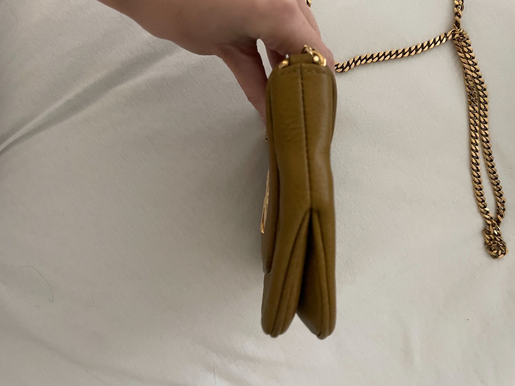 Gucci Taschen für Damen: Gucci - Kleine Tasche aus Leder – Gebraucht aus Zollikon von snowflake10- 2