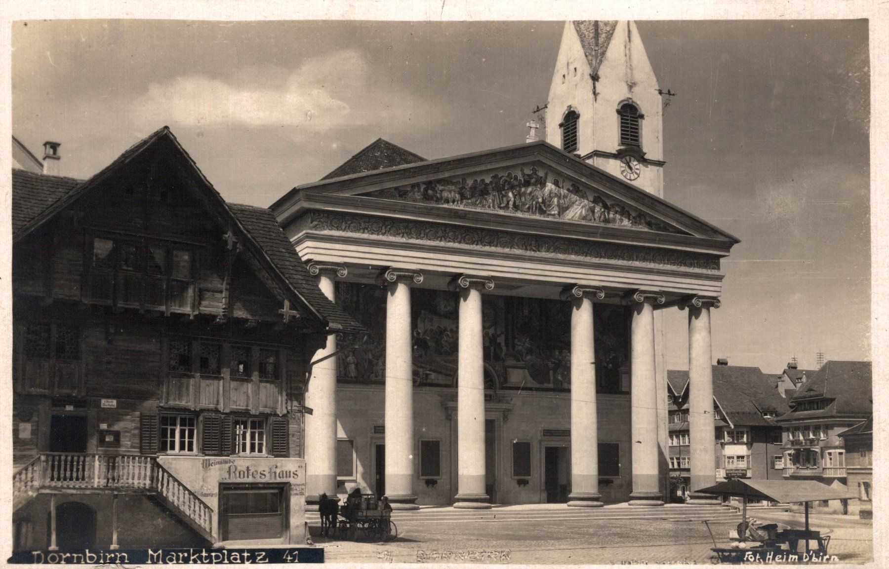 Cartoline postali: Dornbirn. Marktplatz, Rotes Haus, Stadtpfarrkirche – Usato da Bronschhofen venduto da Astore