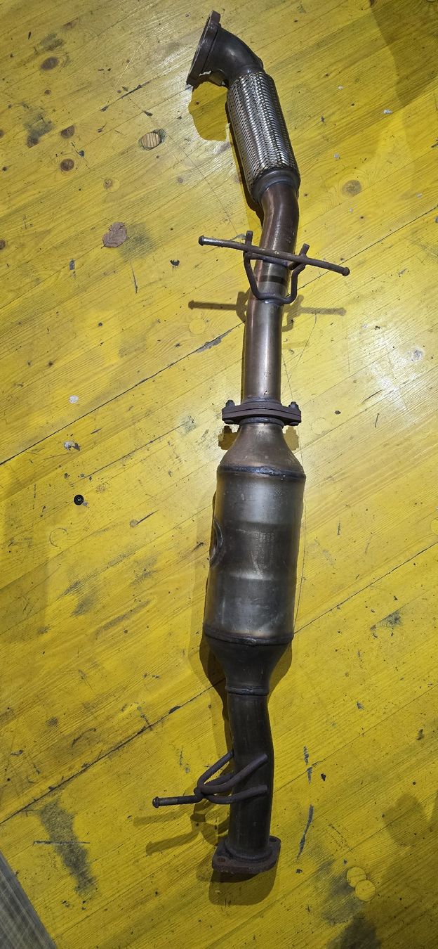 Ford Sistemi di scarico: Downpipe Ford Focus ST 2.5L – Usato da Siviriez venduto da gad_6pqg