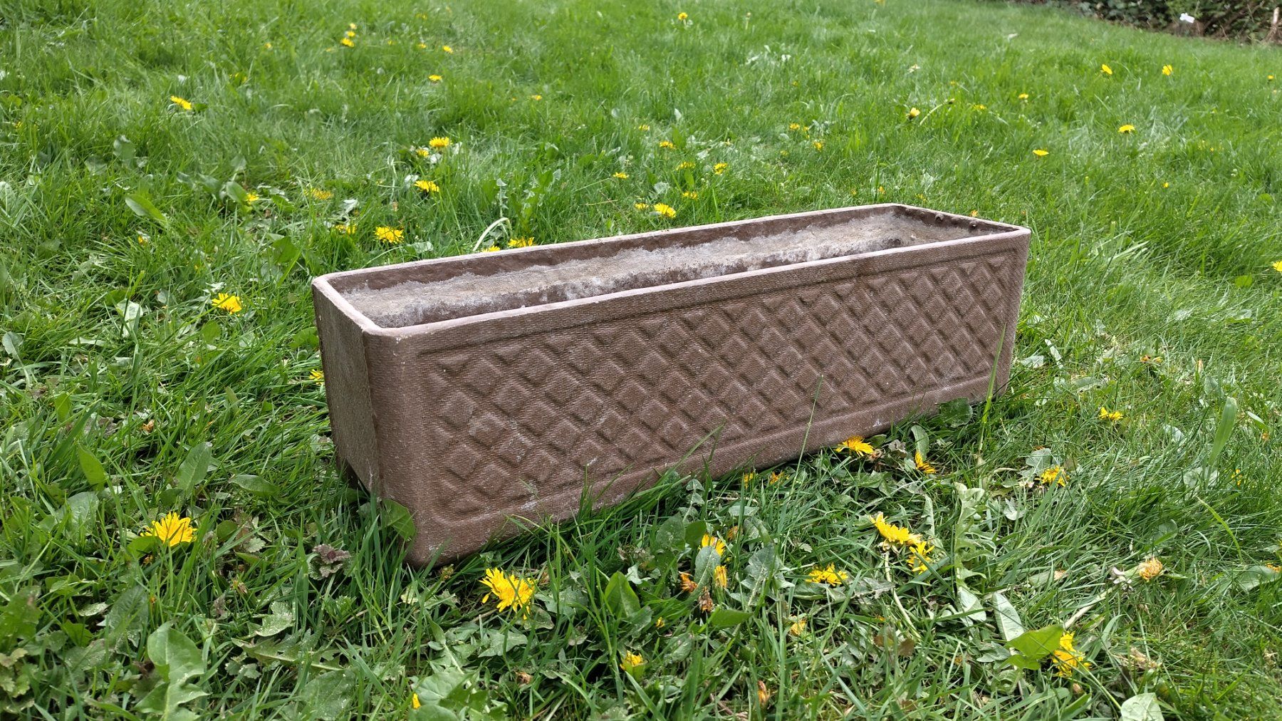 Eternit Vasi per fiori: Blumentrog à 60cm aus asbestfreiem Eternit – Usato da Ueberstorf venduto da Morgus001