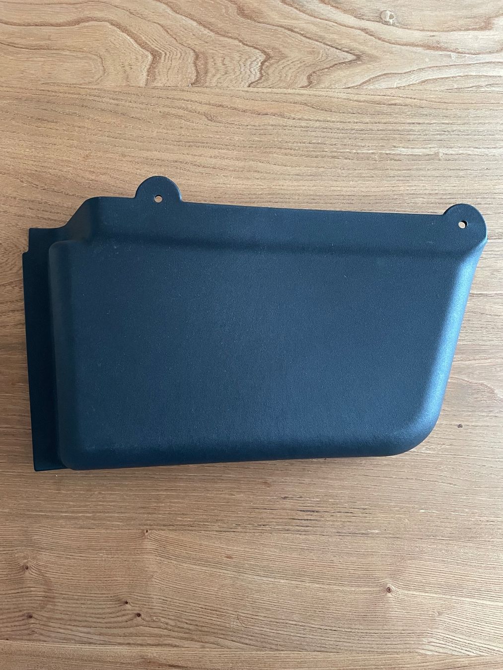 Ford Tutti pezzi di ricambio auto: 2005-2014 Ford Mustang battery cover – Nuovo (secondo la descrizione) da Neuchatel venduto da D9z2