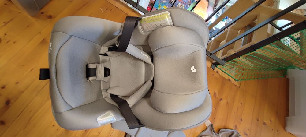 Joie Seggiolini per auto: Auto-Kindersitz Joie 0-19 kg drehbar inkl. Zubehör  – Usato da Knonau venduto da mo87 2
