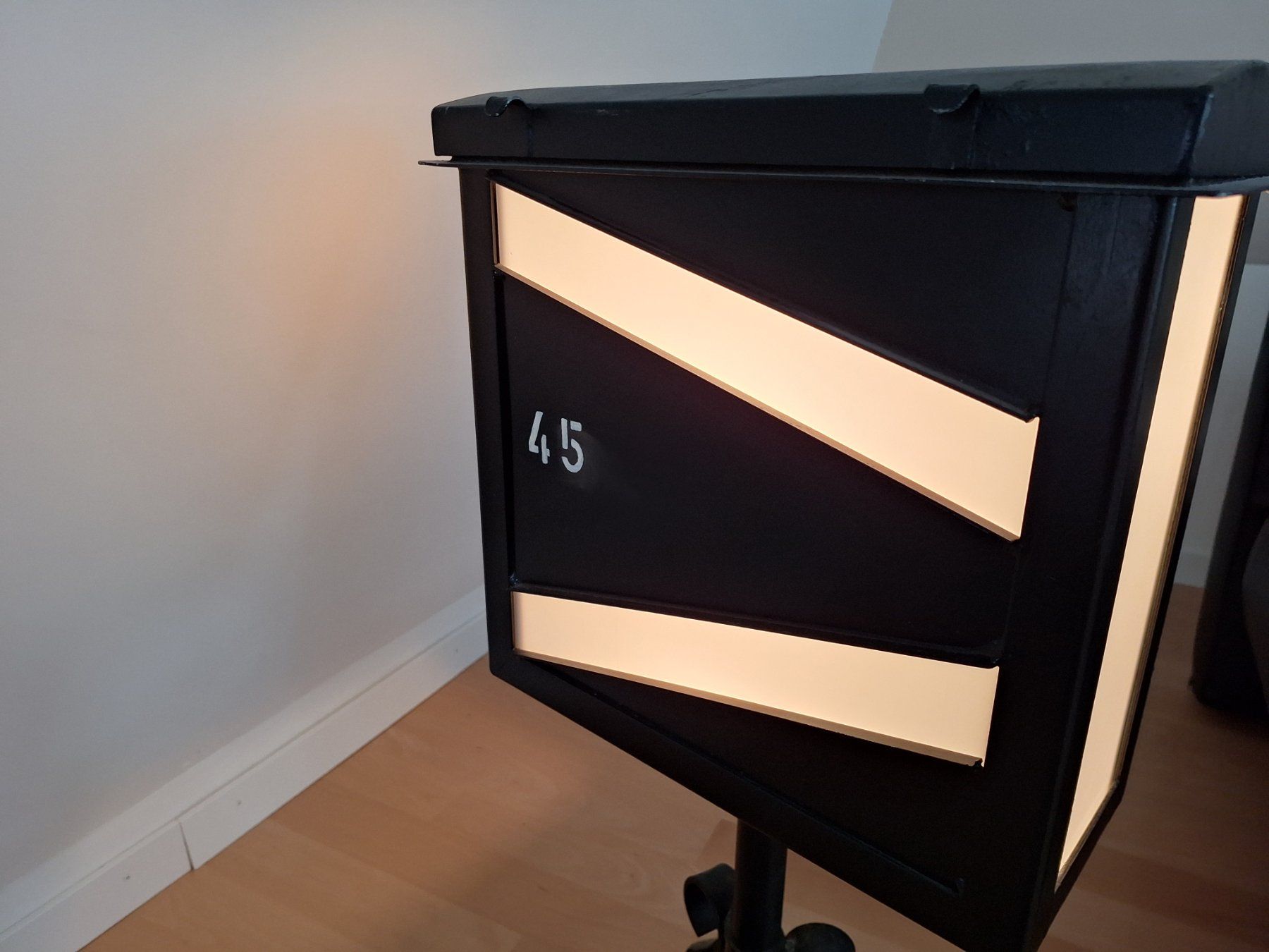 Lampade: Weichenstellleuchte Ständerlampe, Stehlampe, Weichenlaterne – Usato da Spreitenbach venduto da misi.m 5