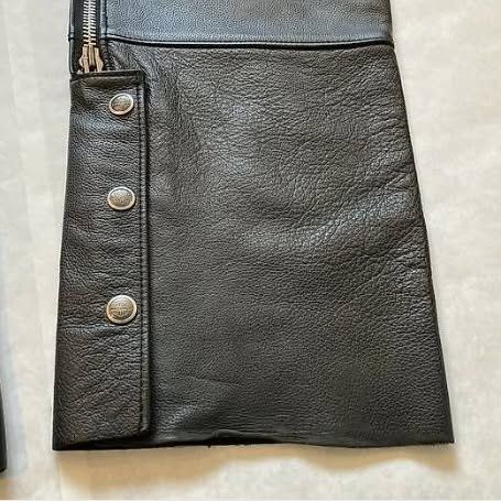 Pantaloni: Sexy-Lederchaps Harley-Davidson Grösse S – Usato da Hochwald venduto da motowear-secondhand 6