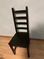 2 Holzstühle für 1.-