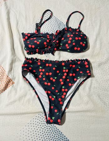 Bikini Cherry Print Vintage Size L with Ruffles