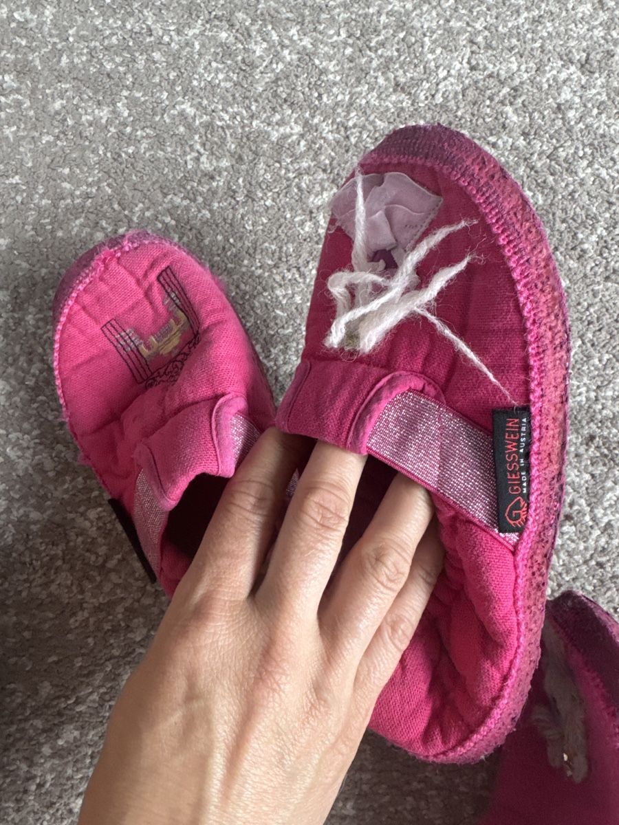 Schuhe für Mädchen: FinkeHausschuhe Mädchen, Giesswein, Gr. Ca.32 – Gebraucht aus Goldau von mira221 4