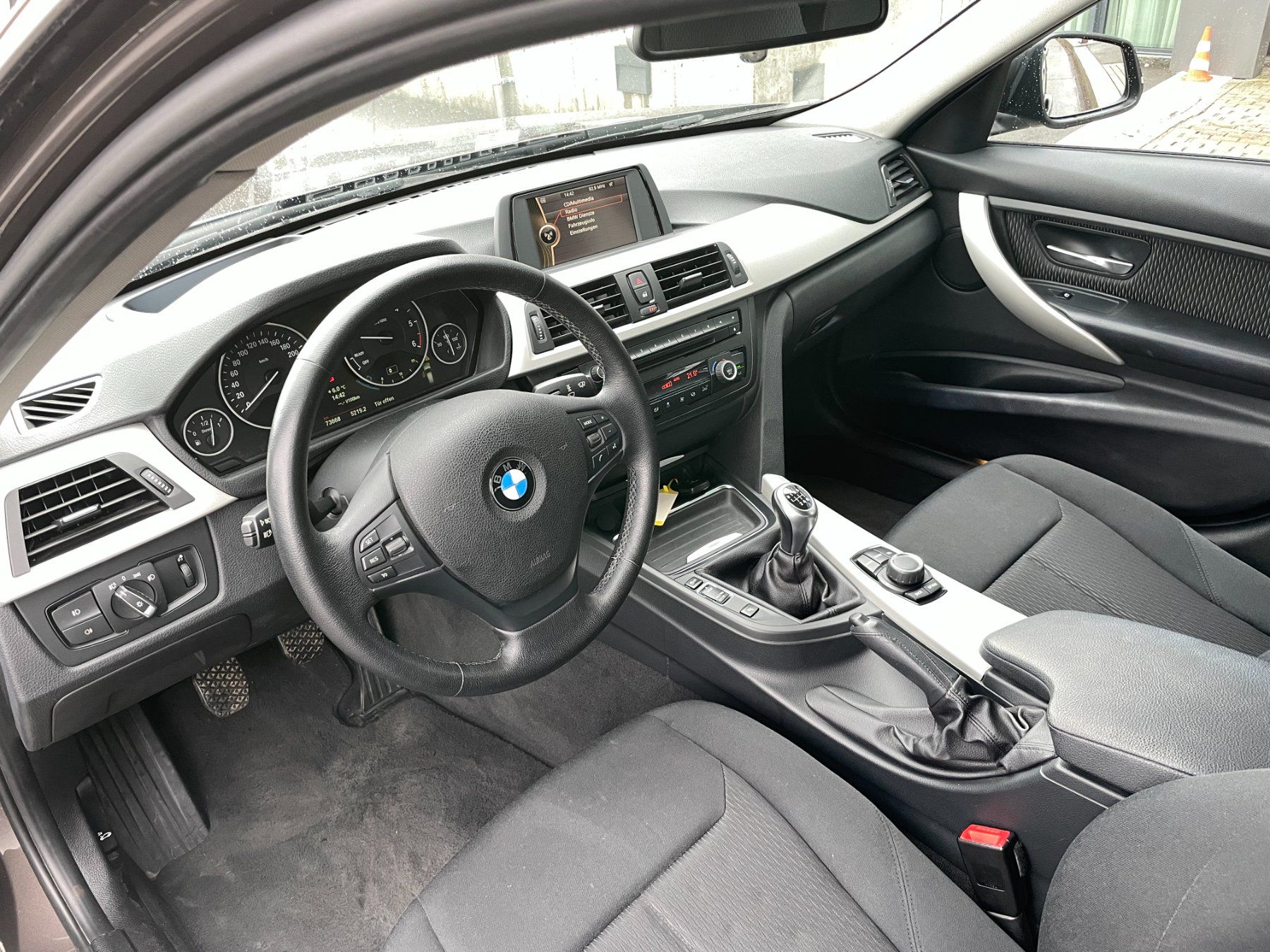 BMW Automobili: BMW 320d Touring – Usato da Schindellegi venduto da GCT_AG_Autos 7