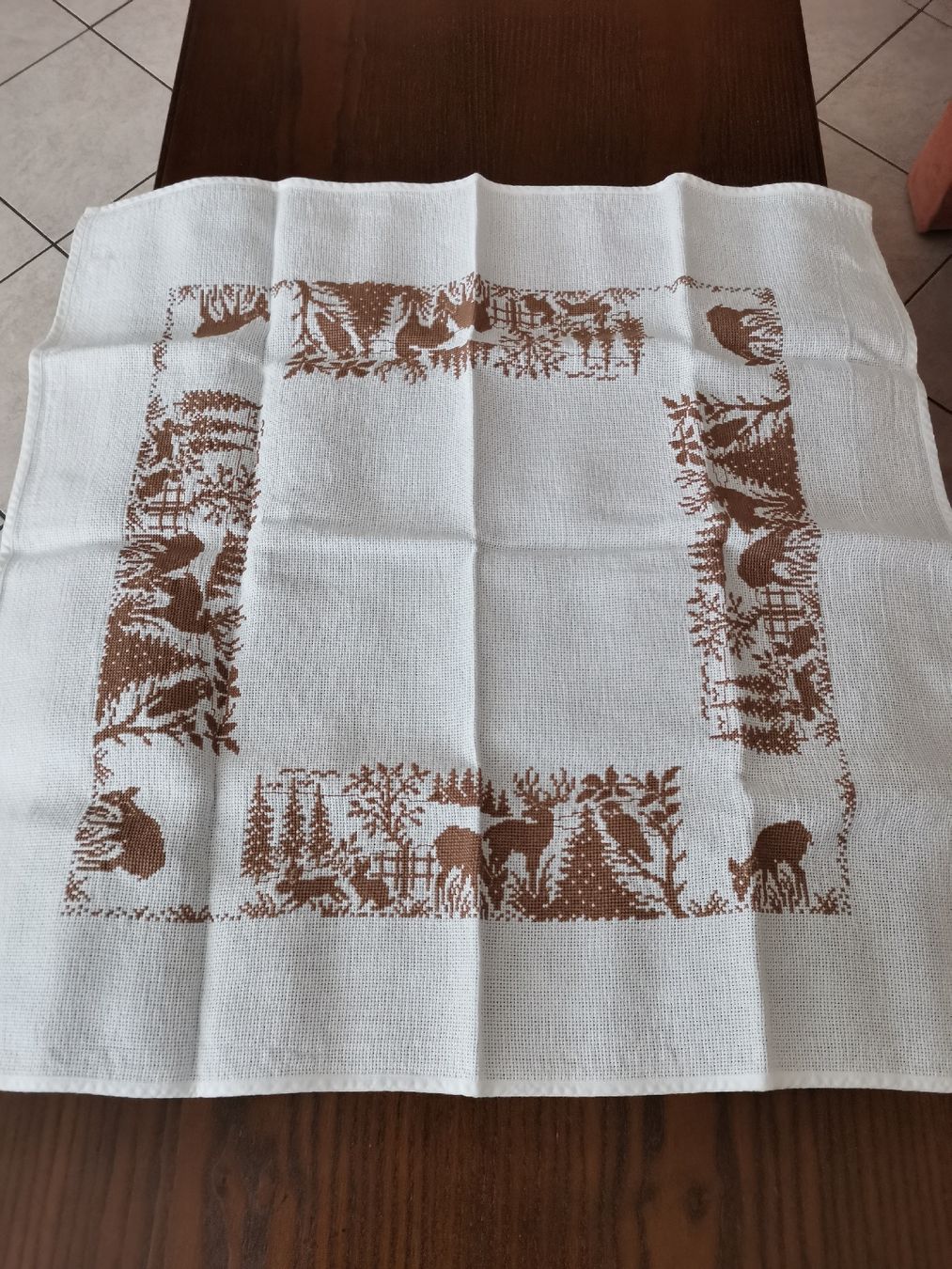 Altra biancheria da tavola: Nappe brodée – Nuovo (secondo la descrizione) da Cournillens venduto da masoeur