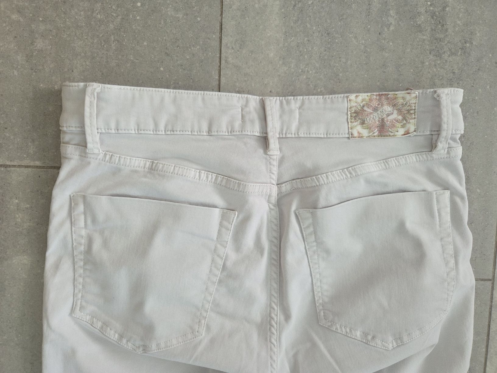 Pantaloni: schöne Hose odd molly – Usato da Wiesendangen venduto da Sinhuk 4