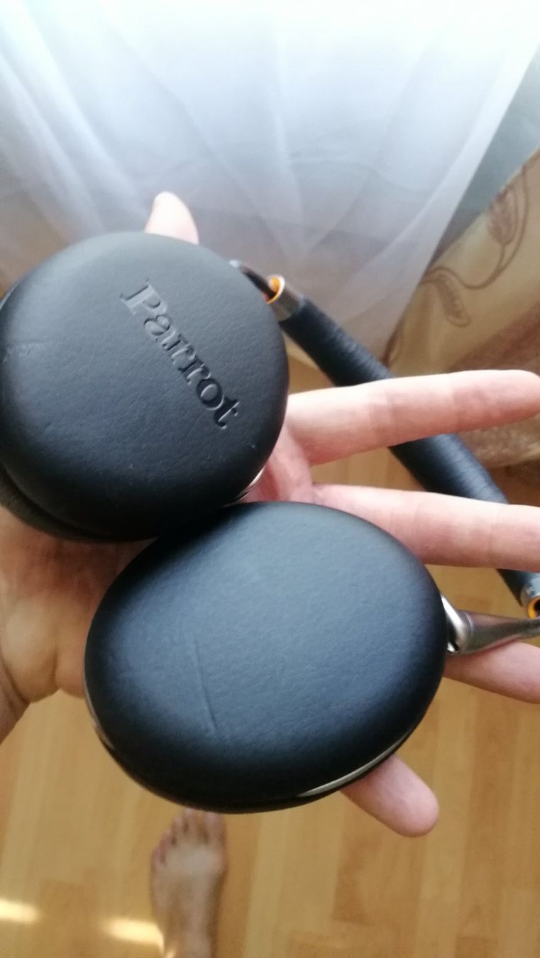 Parrot Cuffie: Parrot Zik – Usato da Meggen venduto da Malecifent