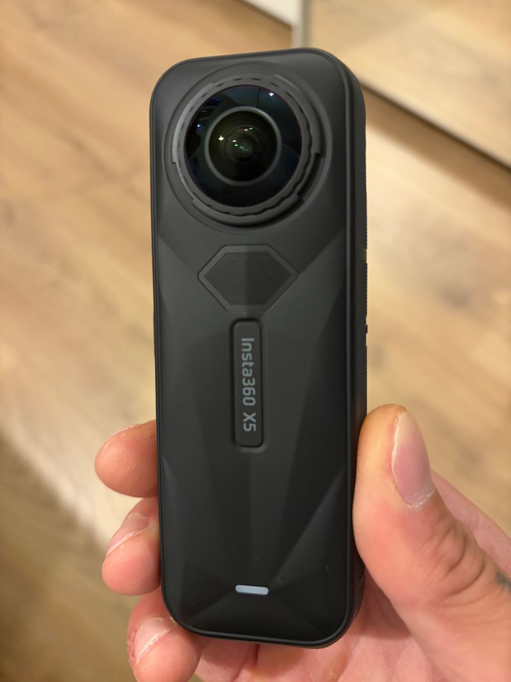 Insta360 Action Cam: Insta360 X5 8K 360 NEU Essential+Motorrad Bundle – Nuovo (secondo la descrizione) da Aarburg venduto da kor_zmw5 6