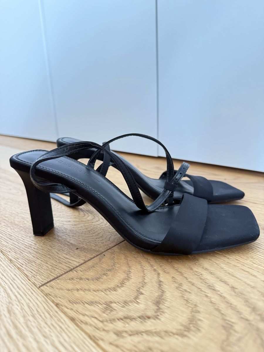 Bershka Scarpe da donna: Heels – Usato da Nebikon venduto da Preloved_bykelly 1