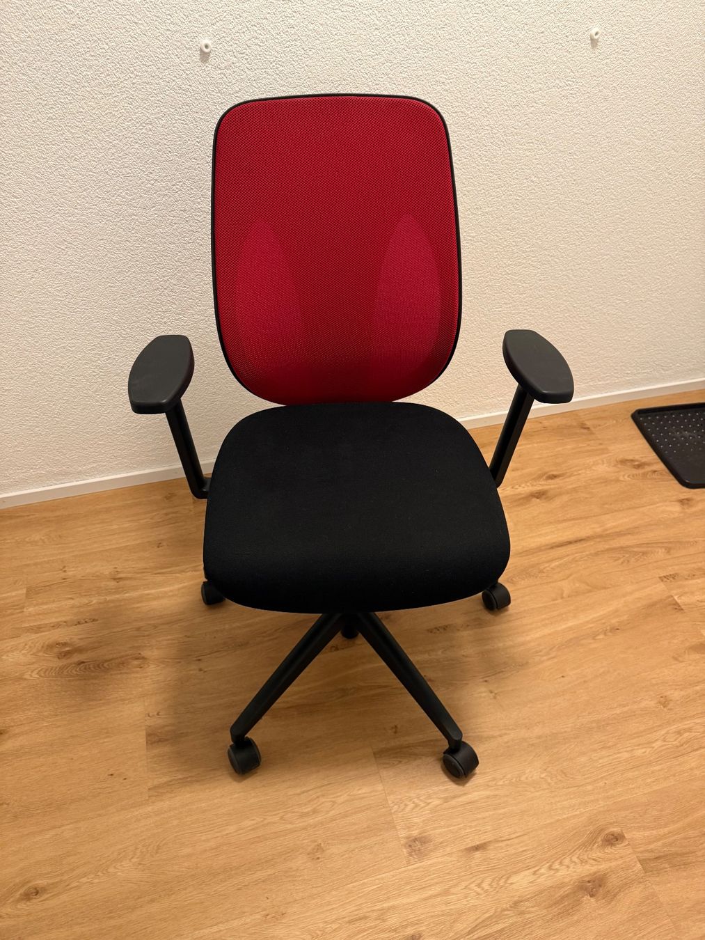 Giroflex Sedie: Ergonomischer Bürostuhl von Giroflex 353 – Usato da Wil SG venduto da bacalao1