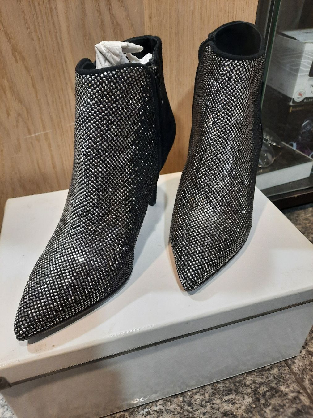 Scarpe da donna: tronchetto n 36 – Nuovo e nell'imballaggio originale da Biasca venduto da Old_6blh 1