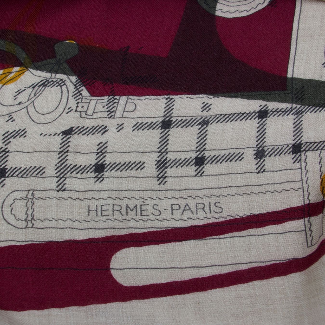 Hermès Foulards, Tücher & Schals: Hermès 140 “Camails” – Gebraucht aus Binningen von Designerlabels 5
